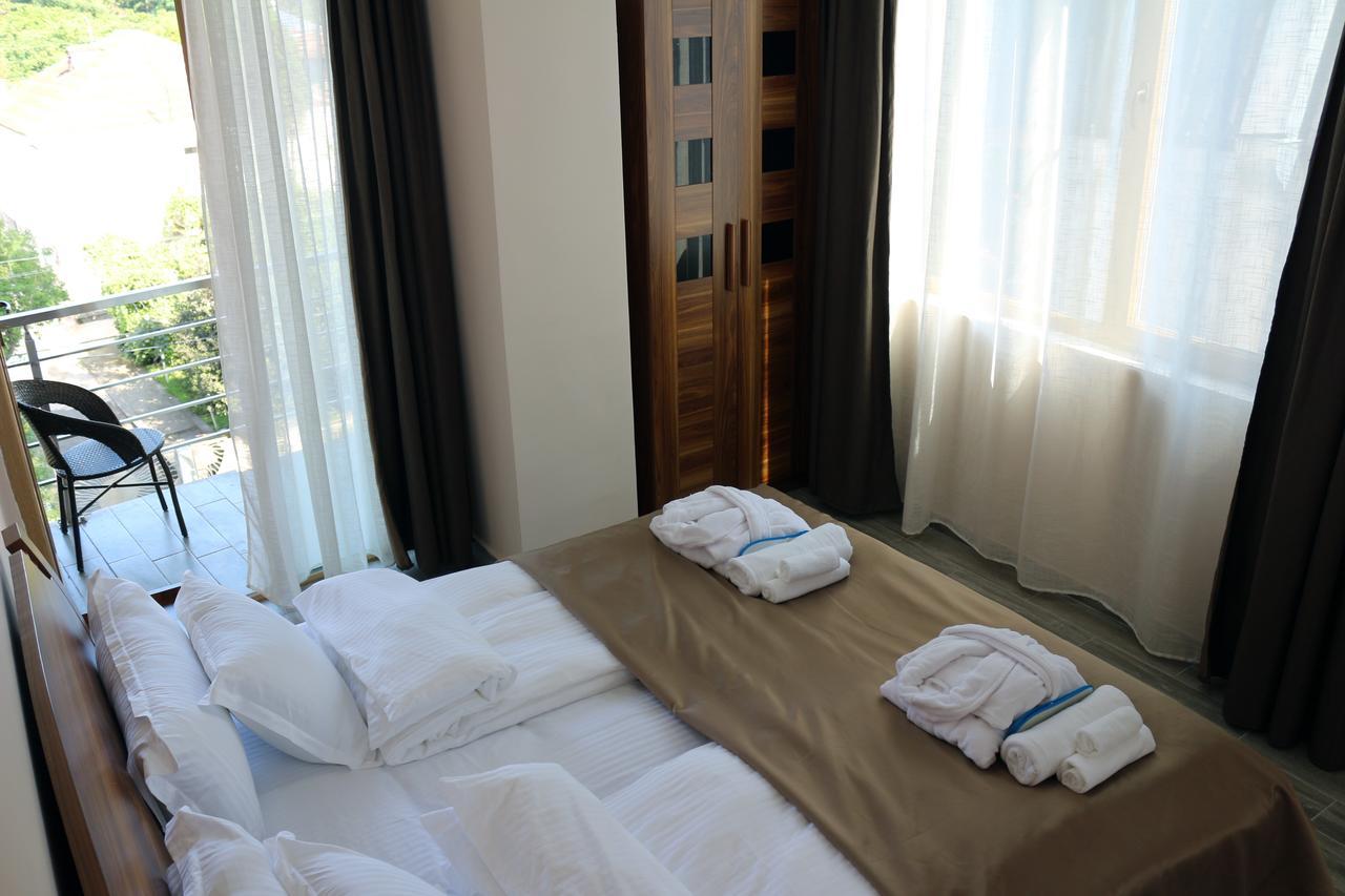 Hotel Lazi Kobuleti Exteriör bild