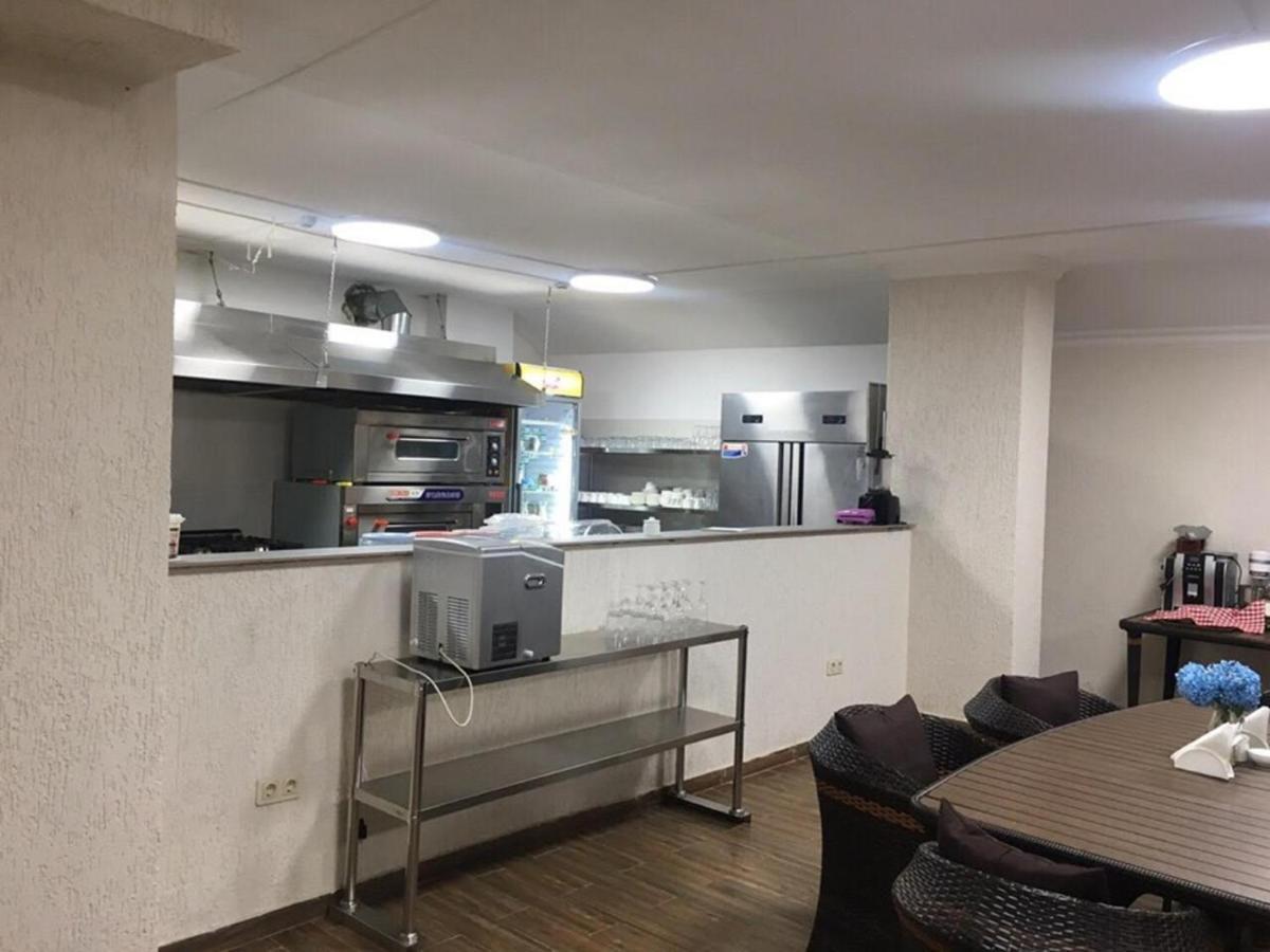 Hotel Lazi Kobuleti Exteriör bild