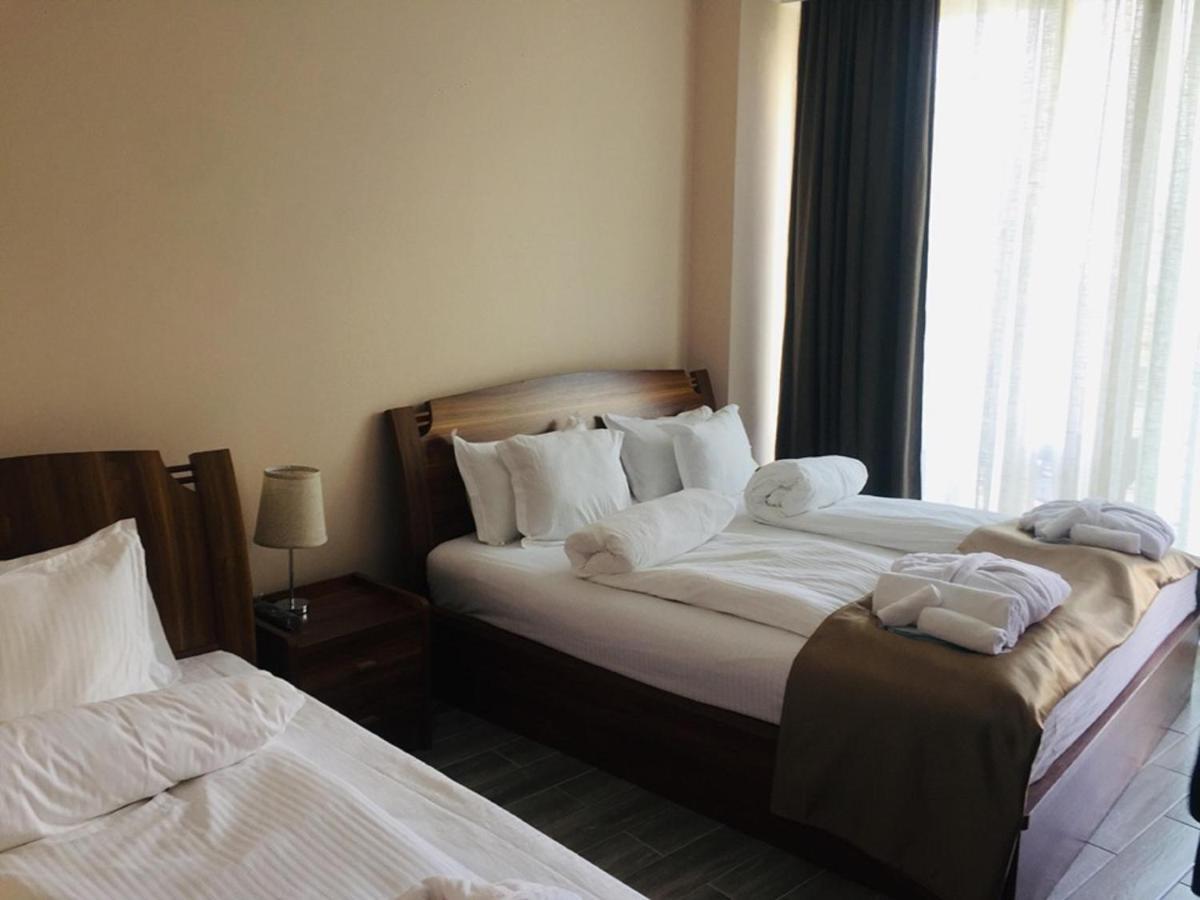 Hotel Lazi Kobuleti Exteriör bild