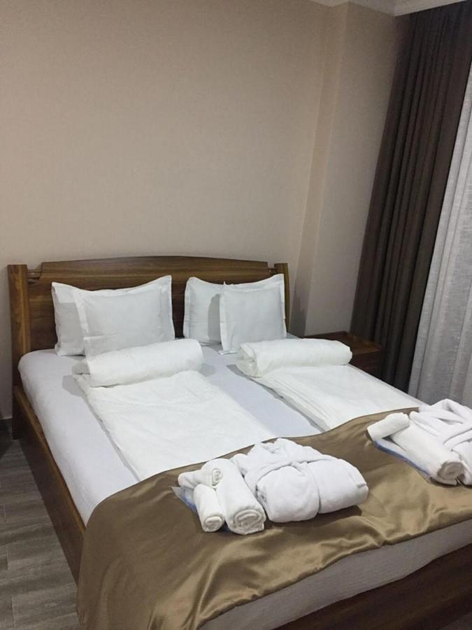 Hotel Lazi Kobuleti Exteriör bild